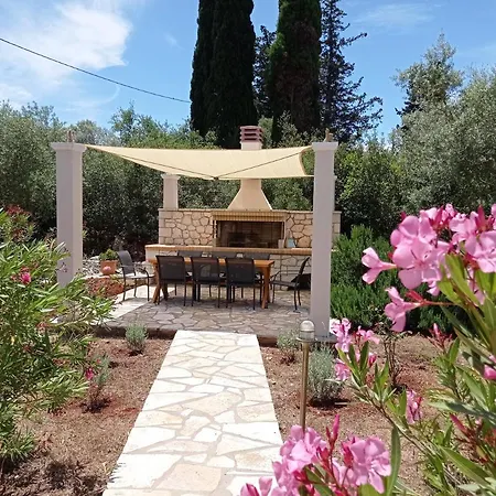 וילה Katia Tsoukaládhes