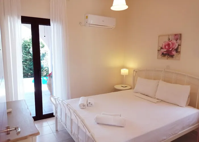 Katia Villa Tsoukaládhes